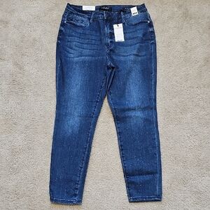 Judy Blue Dark Wash Skinny Jeans